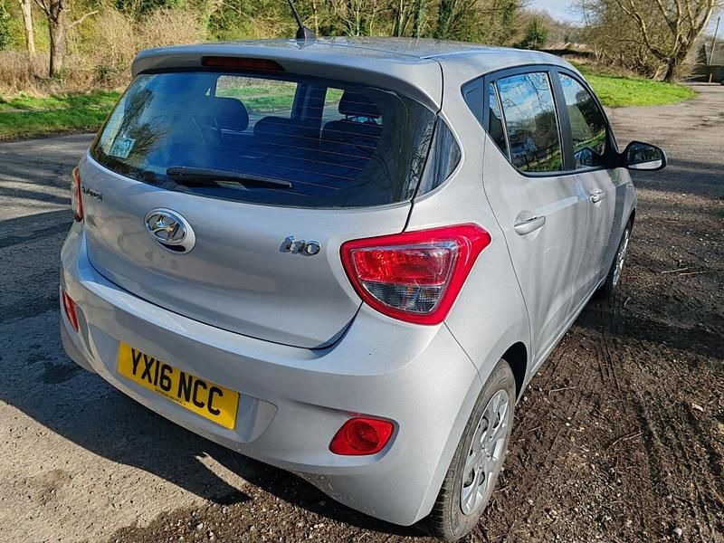 Used Hyundai i10 SE 87 HP (63 kW) 2016 Grey Hatchback