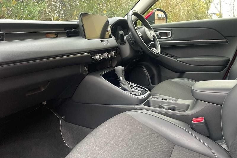 Used Honda HR-V Advance 131 HP (96 kW) 2022 Red SUV