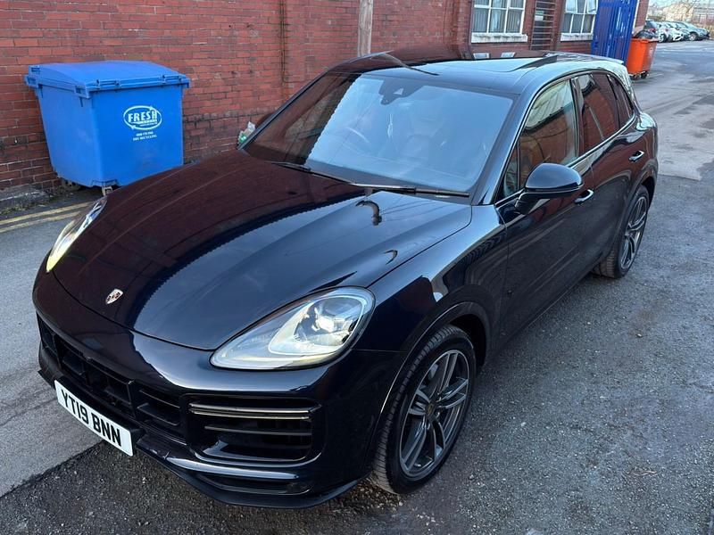 Used Porsche Cayenne Turbo 550 HP (404 kW) 2019 Blue SUV