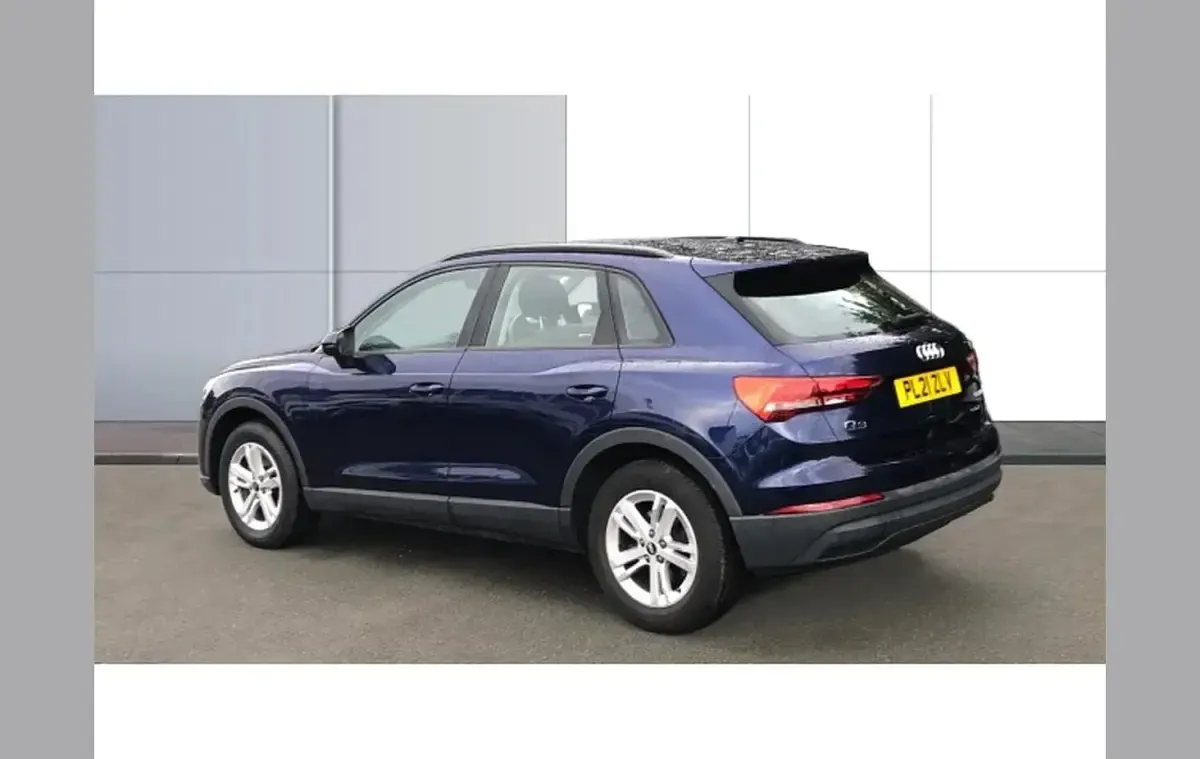 Used Audi Q3 Design 150 HP (110 kW) 2021 Blue SUV