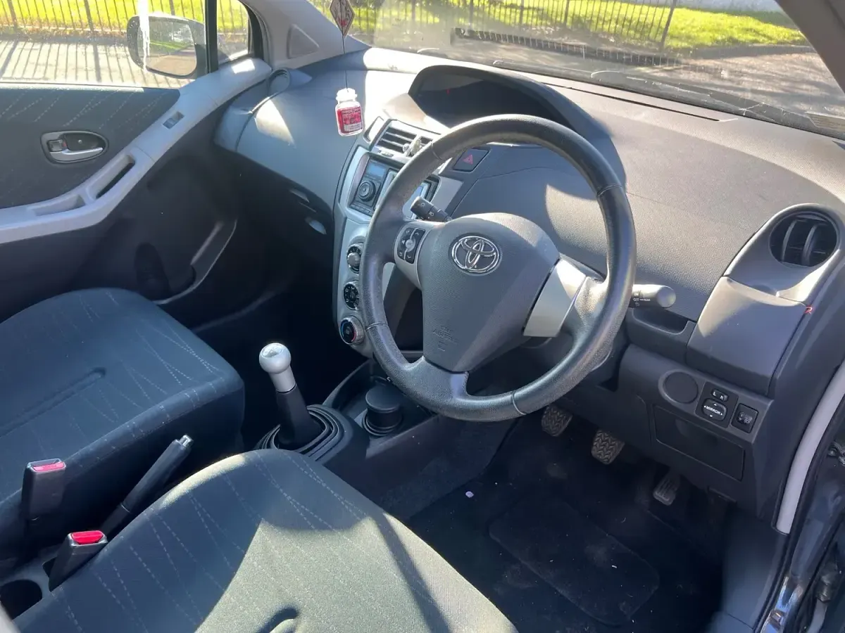 Used Toyota Yaris SR 2008 Black Hatchback