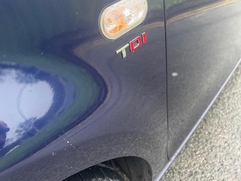 Used Seat Leon SE 2010 Blue Hatchback