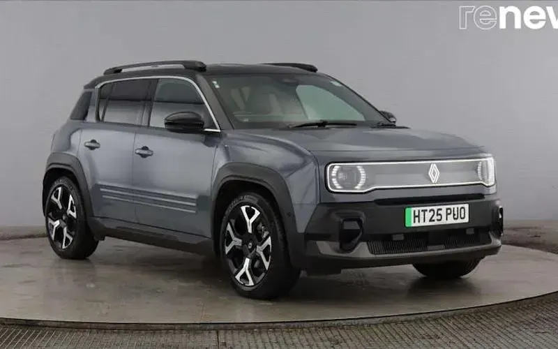 Used Renault R4 Komfort 110 kW (150 HP) 2025 Estate