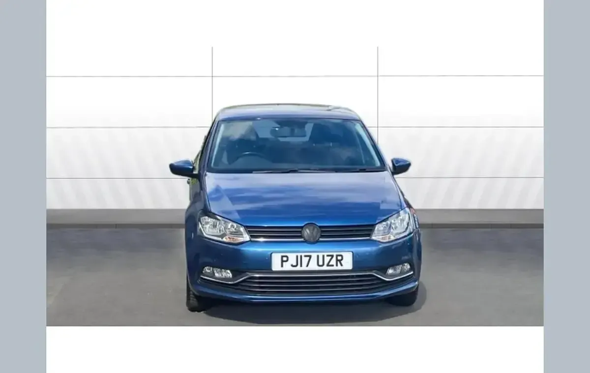 Used VW Polo Match 73 HP (53 kW) 2017 Blue Hatchback