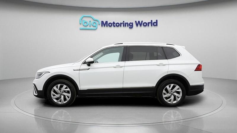 Used VW Tiguan Allspace S 150 HP (110 kW) 2022 White SUV