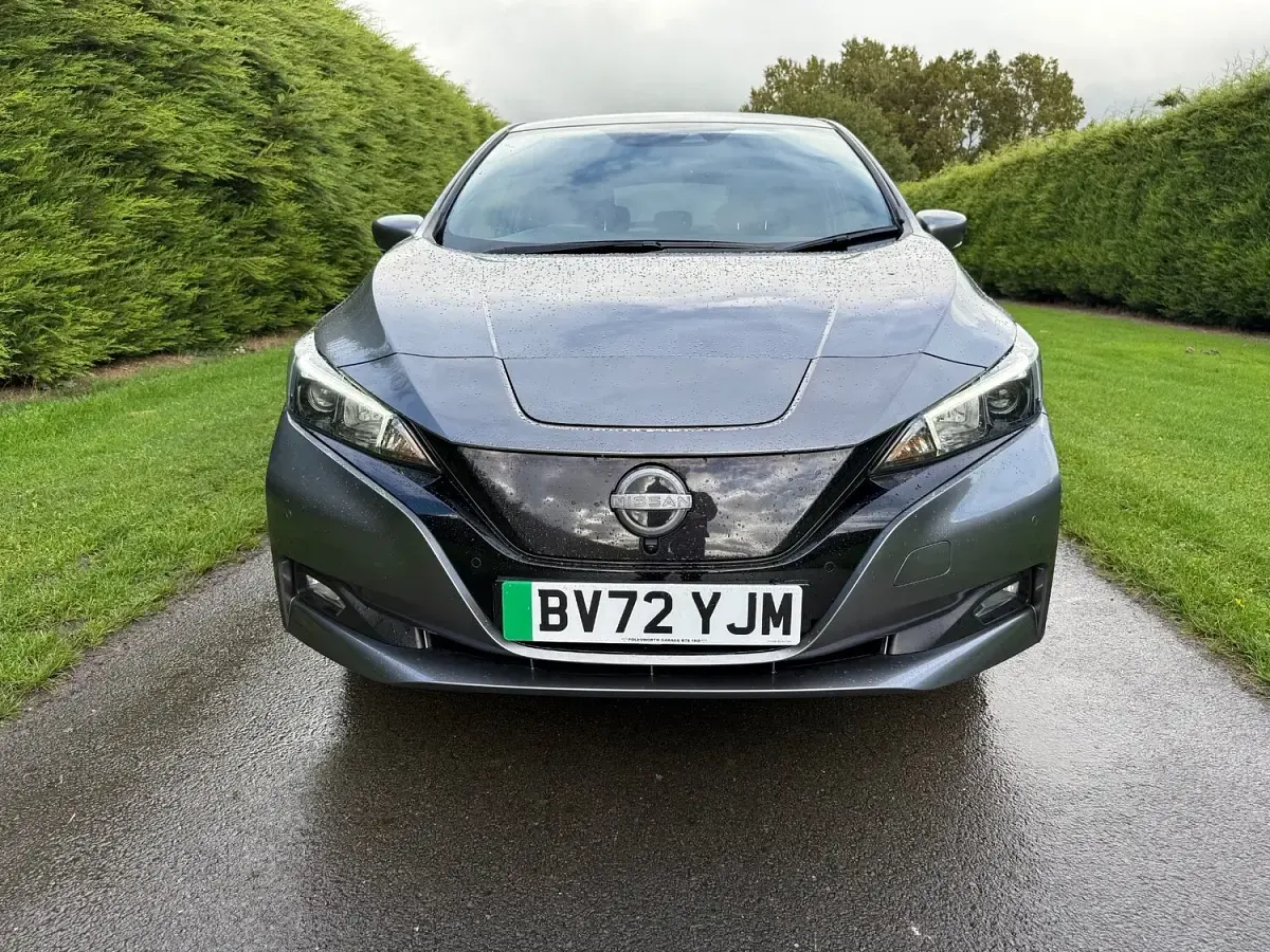 Used Nissan Leaf N-Connecta 160 kW (218 HP) 2022 Grey Hatchback