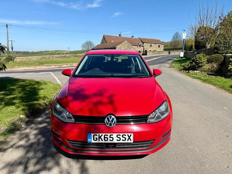 Used VW Golf VII Match 110 HP (80 kW) 2015 Red Hatchback