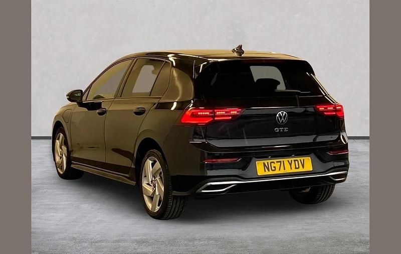 Used VW Golf VIII GTE 245 HP (180 kW) 2022 Black Hatchback