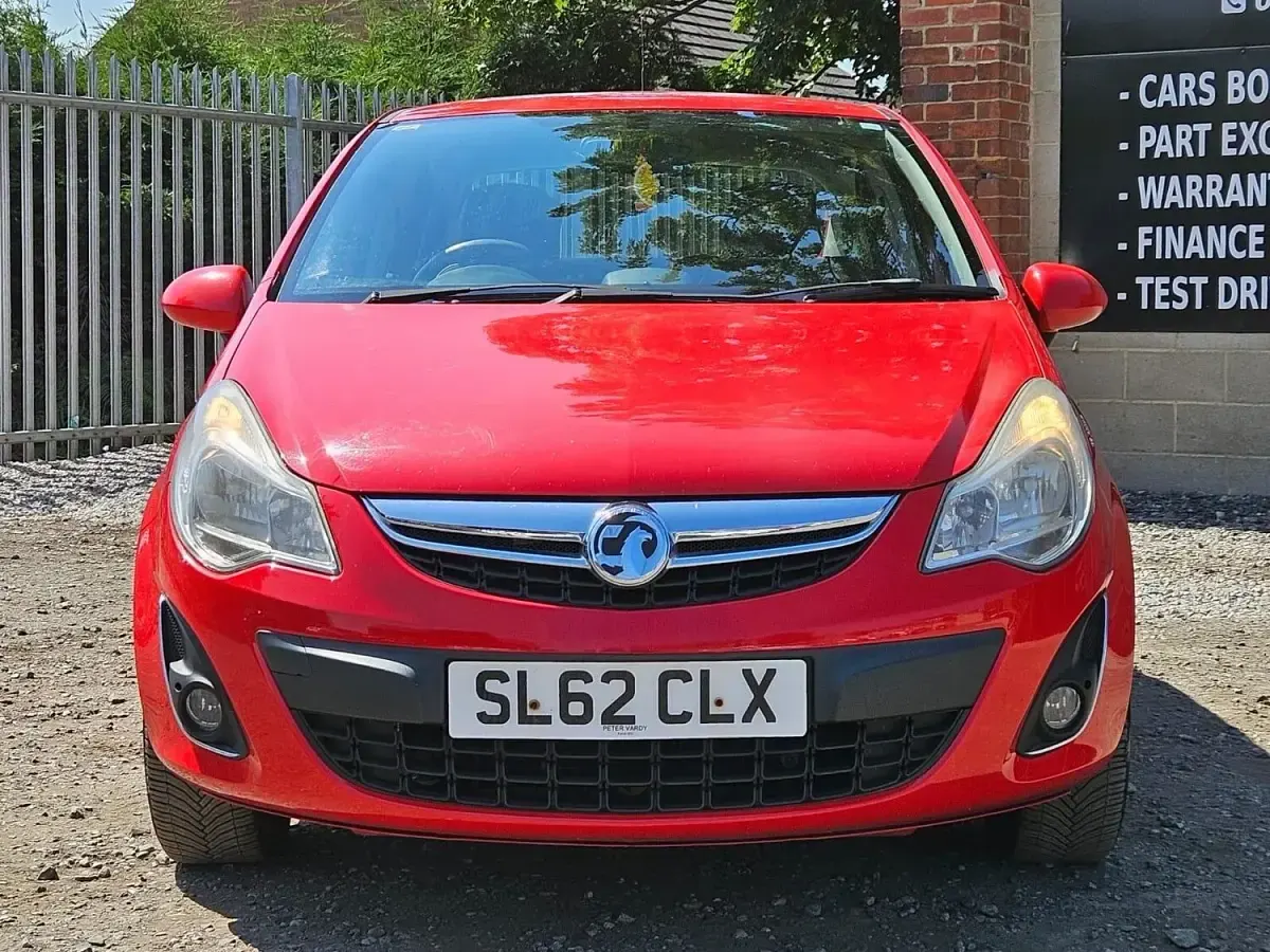 Used Vauxhall Corsa Active 65 HP (47 kW) 2012 Red Hatchback