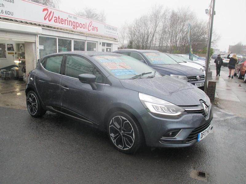 Used Renault Clio IV Dynamique 90 HP (66 kW) 2017 Grey Hatchback