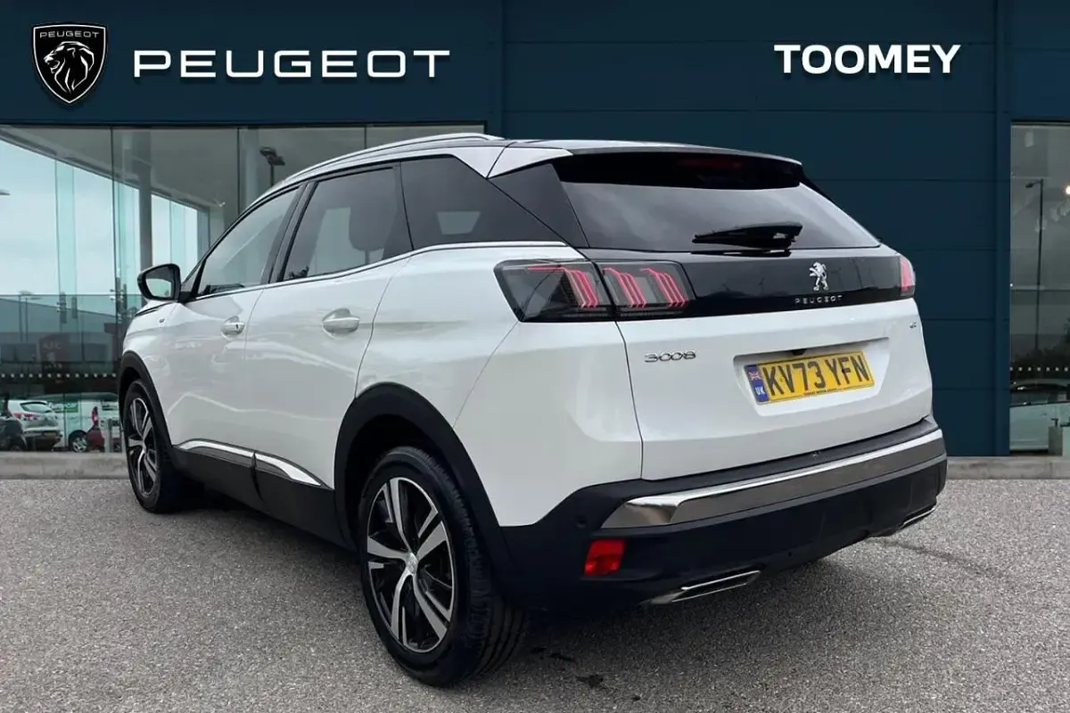 Used Peugeot 3008 GT 134 HP (98 kW) 2023 White SUV