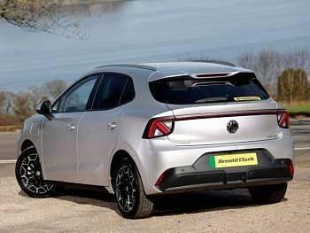 Ny MG MG4 EV 117 kW (160 HK) 2026 Silver Halvkombi