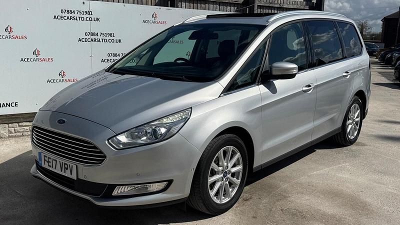 Gebraucht Ford Galaxy Titanium X 180 PS (132 kW) 2017 Silber Van / Kleinbus