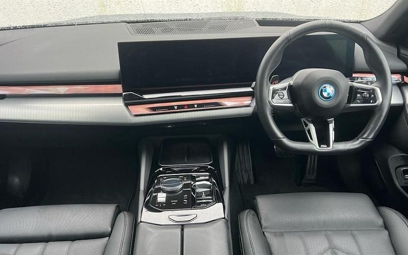Used BMW i5 M Sport 250 kW (340 HP) 2025 Grey Estate