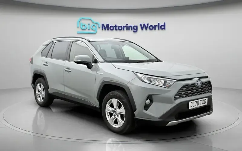 Usado Toyota RAV4 218 HP (160 kW) 2022 SUV