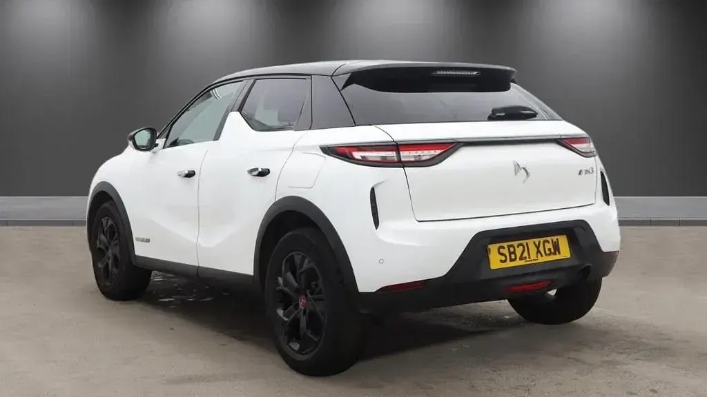 Używany DS Automobiles DS3 Performance 2021 Biały Minivan