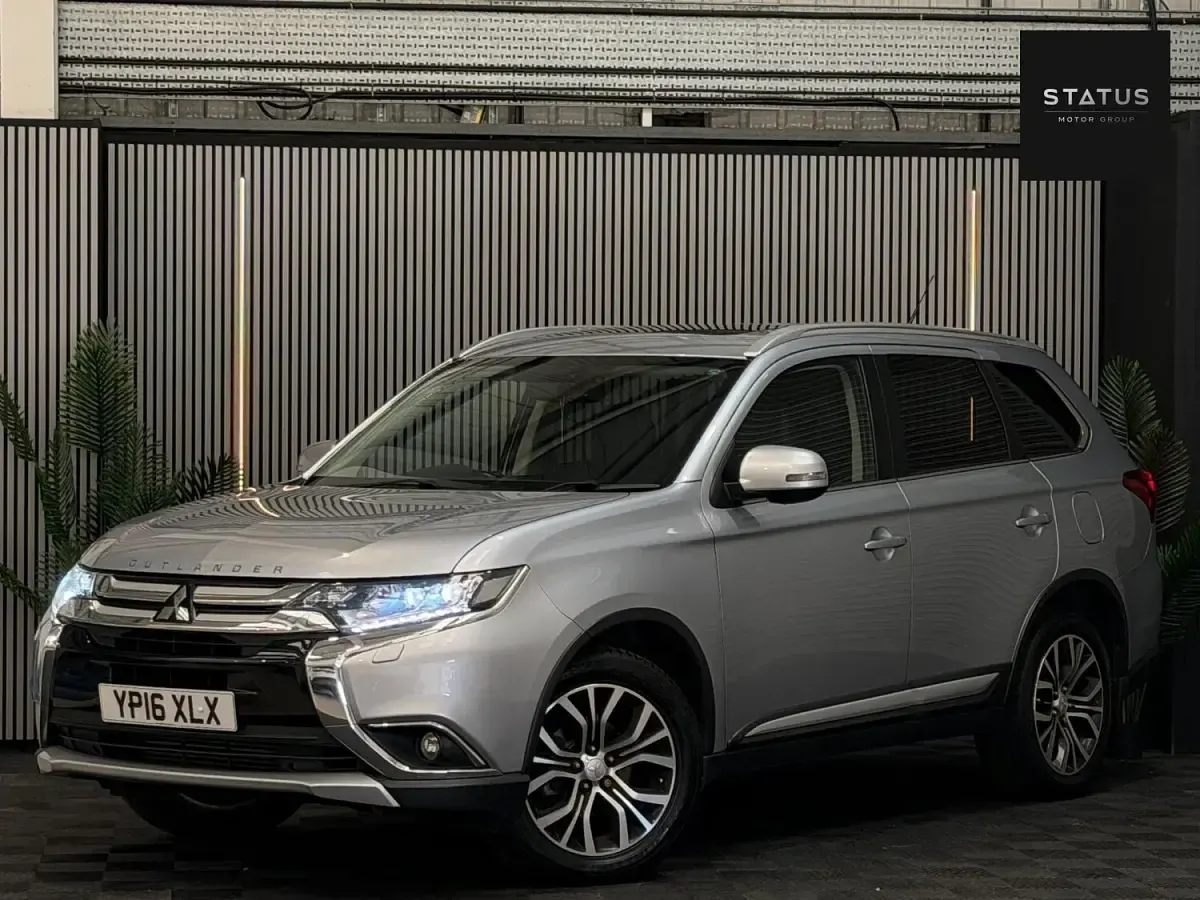 Used Mitsubishi Outlander 147 HP (108 kW) 2016 Silver SUV