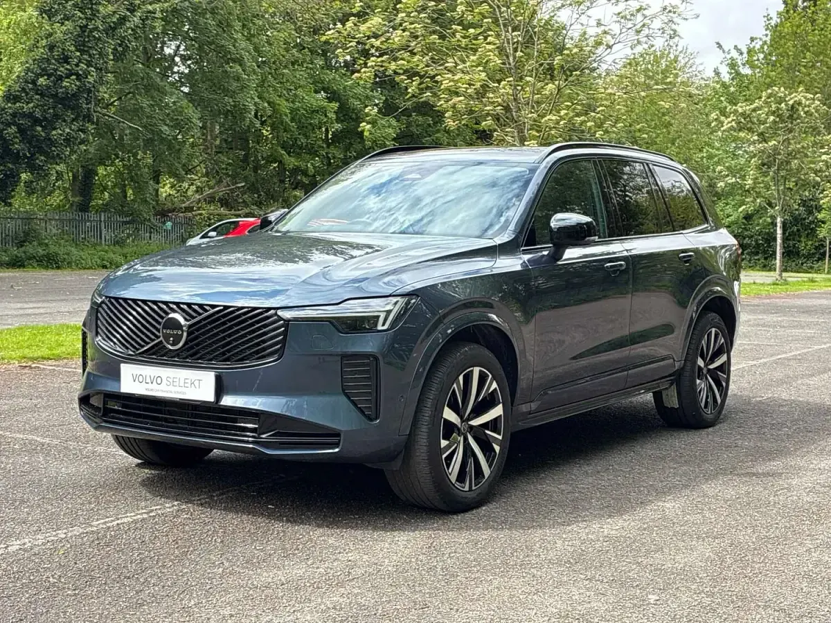 Used Volvo XC90 Plus 455 HP (334 kW) 2025 Blue SUV