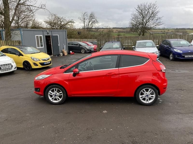 Used Ford Fiesta Zetec 2015 Red Hatchback