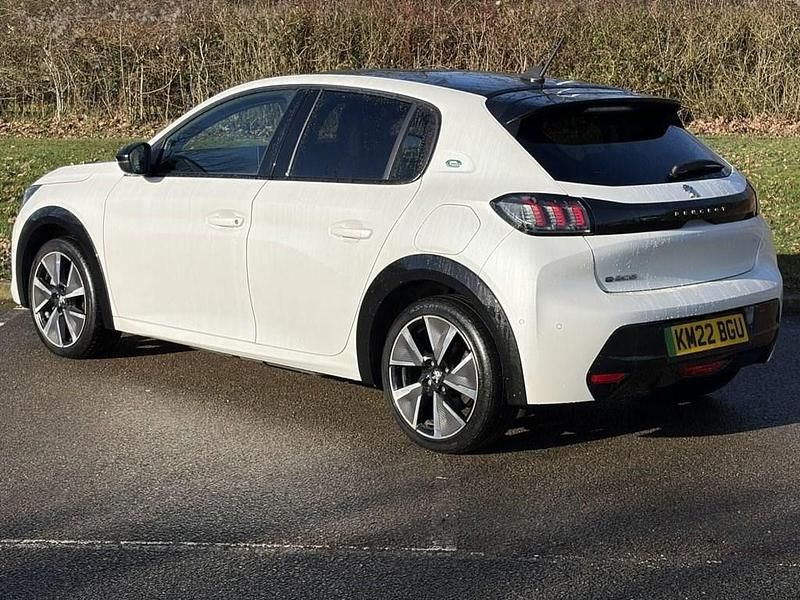 Used Peugeot e-208 GTi 100 kW (136 HP) 2022 White Hatchback