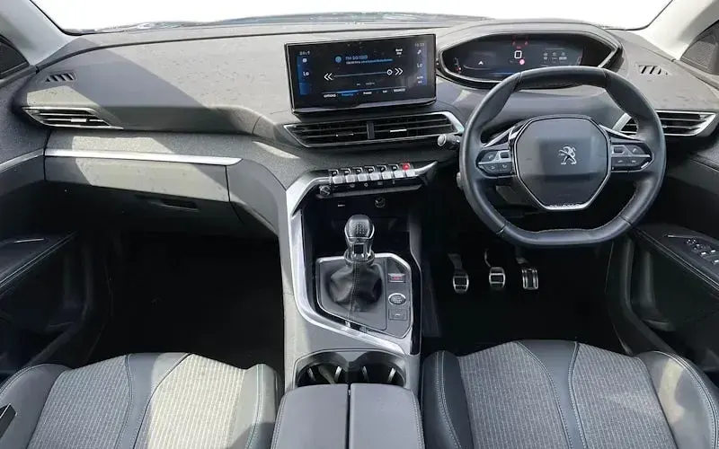 Used Peugeot 5008 Allure+ 131 HP (96 kW) 2022 Blue SUV
