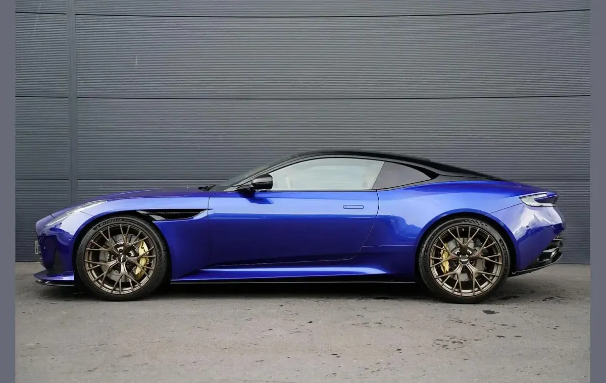 Used Aston Martin DB12 680 HP (500 kW) 2026 Blue Coupe