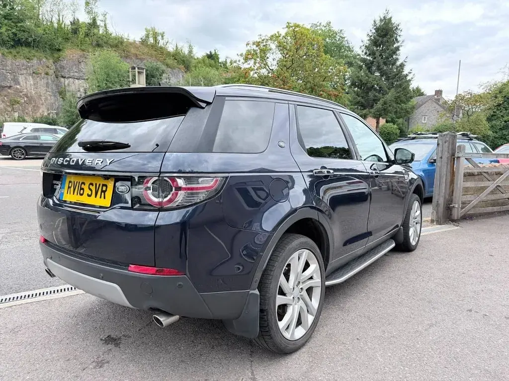 Used Land Rover Discovery Sport HSE Luxury 2016 Blue SUV