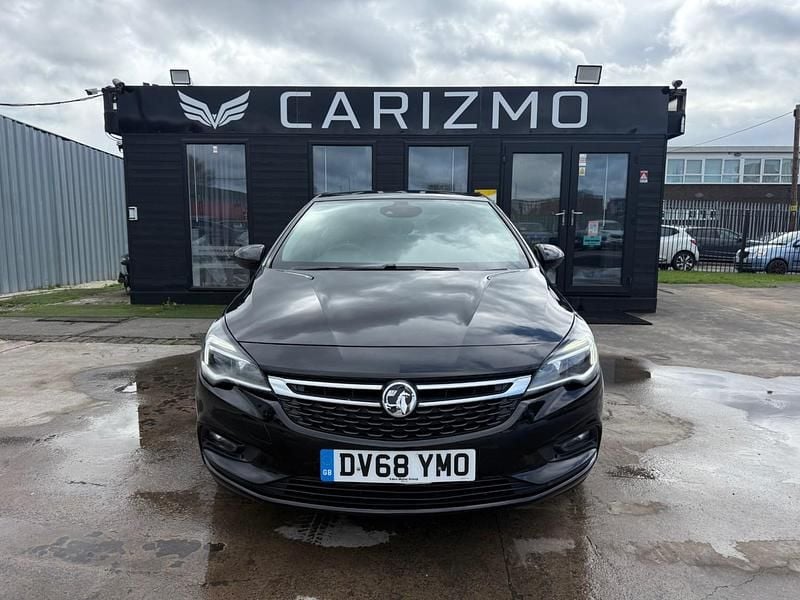 Used Vauxhall Astra SRi 200 HP (147 kW) 2018 Black Hatchback