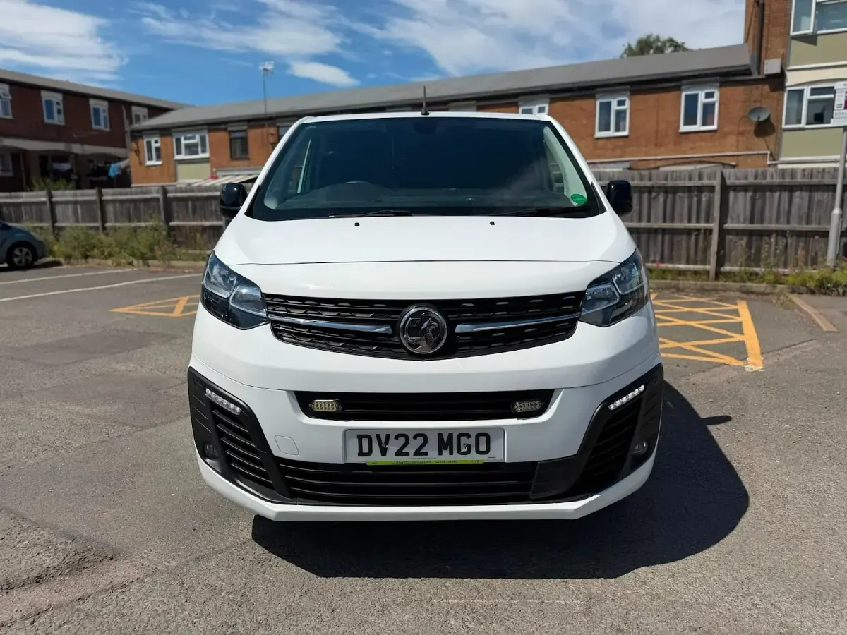 Used Vauxhall Vivaro Sportive 145 HP (106 kW) 2022 White MPV