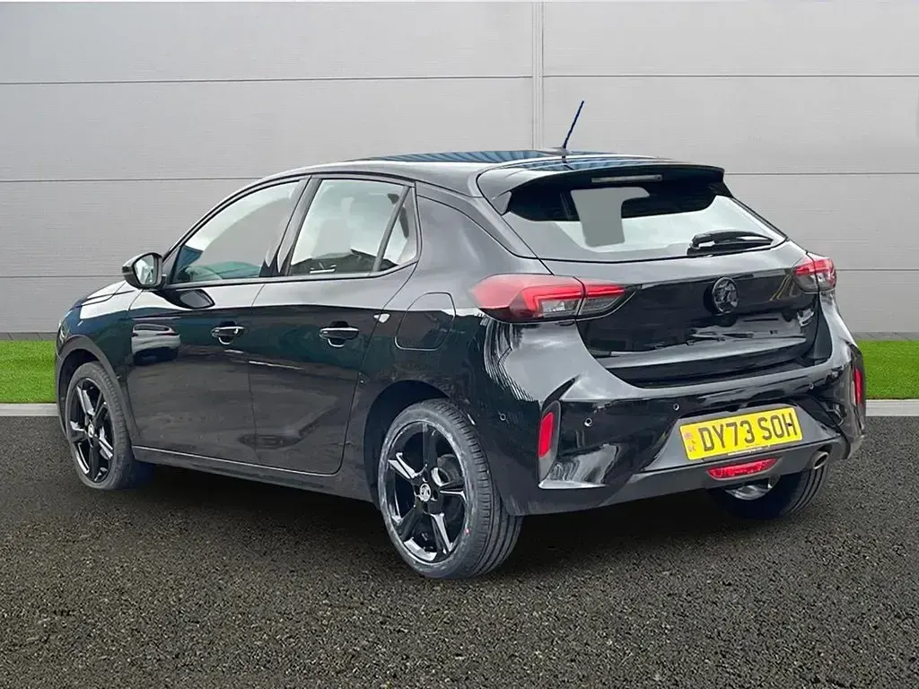 Second-hand Vauxhall Corsa 100 CP (73 kW) 2023 Negru Hatchback