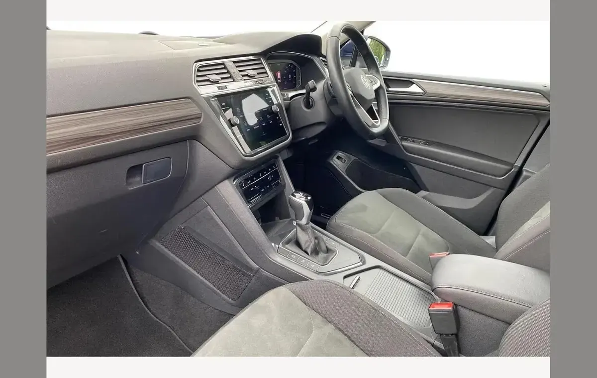 Used VW Tiguan Allspace R-line 150 HP (110 kW) 2023 Blue SUV