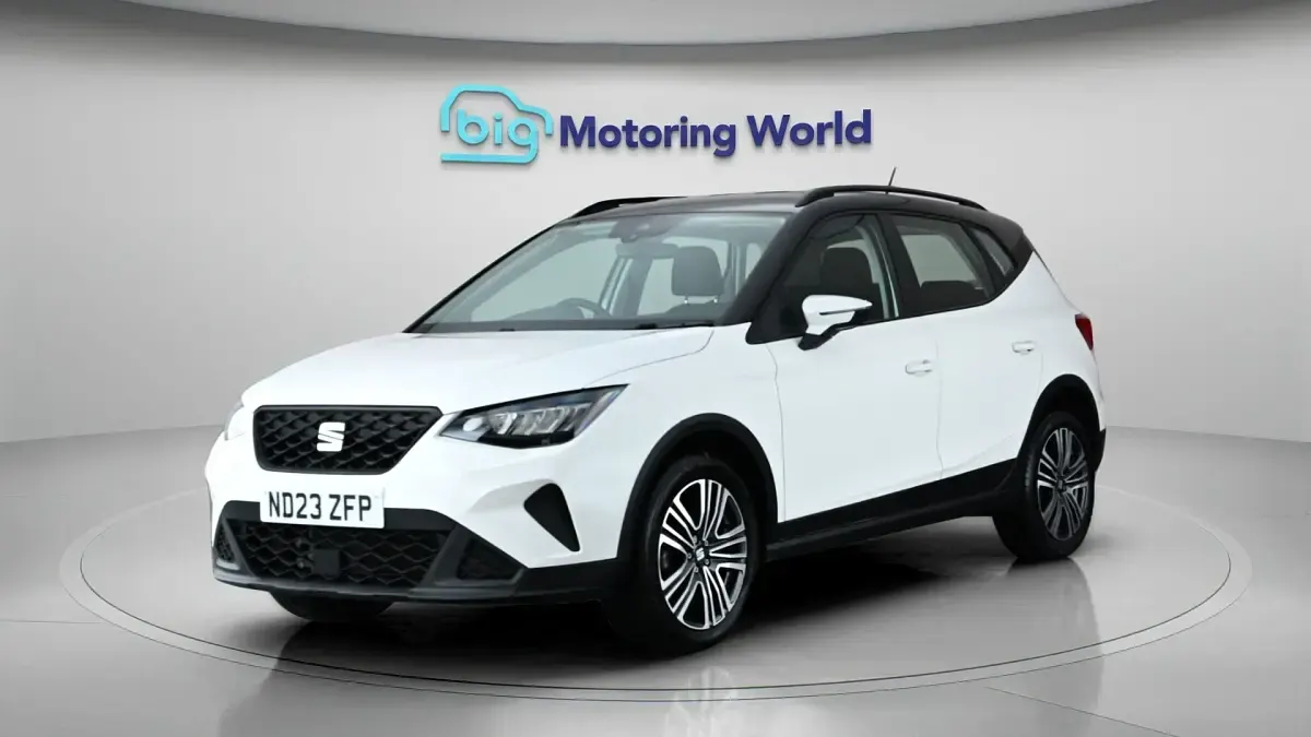 Used Seat Arona SE 95 HP (69 kW) 2023 White SUV