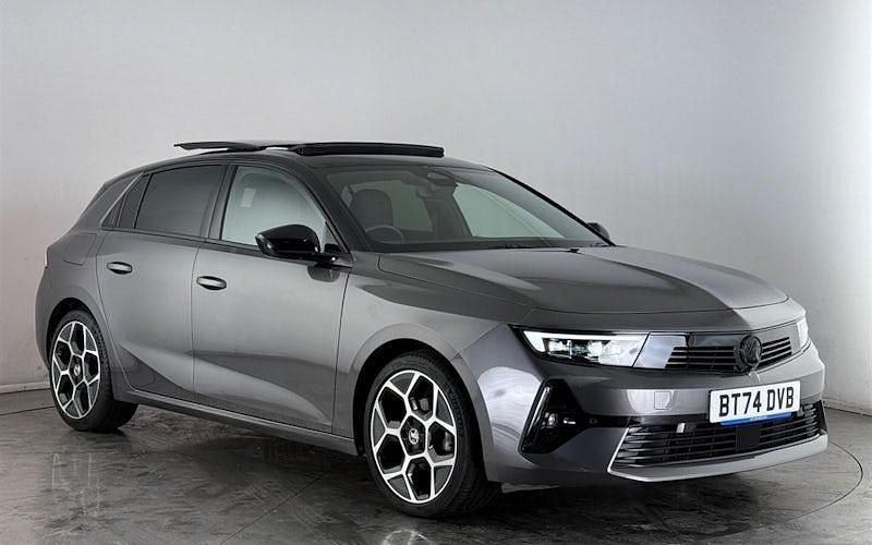 Used Vauxhall Astra Ultimate 131 HP (96 kW) 2024 Grey Hatchback