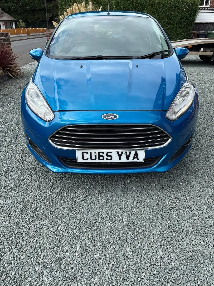 Used Ford Fiesta Zetec 2015 Blue Hatchback