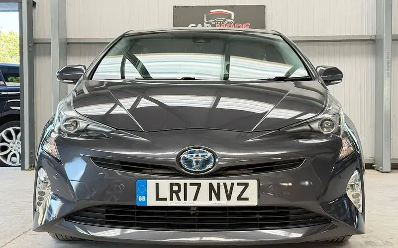 Used Toyota Prius Active 122 HP (89 kW) 2017 Grey Hatchback