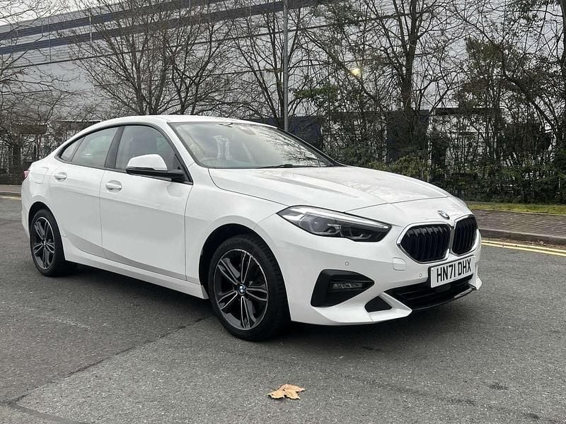 Used BMW 218 Sport Line 134 HP (98 kW) 2021 White Coupe