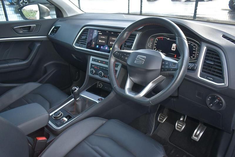 Used Seat Ateca FR Sport 148 HP (108 kW) 2023 White SUV