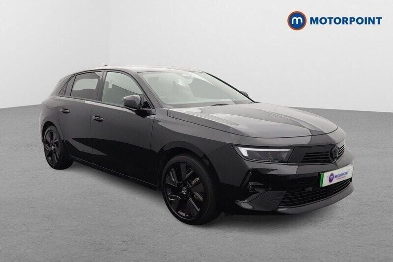 Black Used 2024 Vauxhall Astra Hatchback | £17,999 (Super price) - Image 1/4