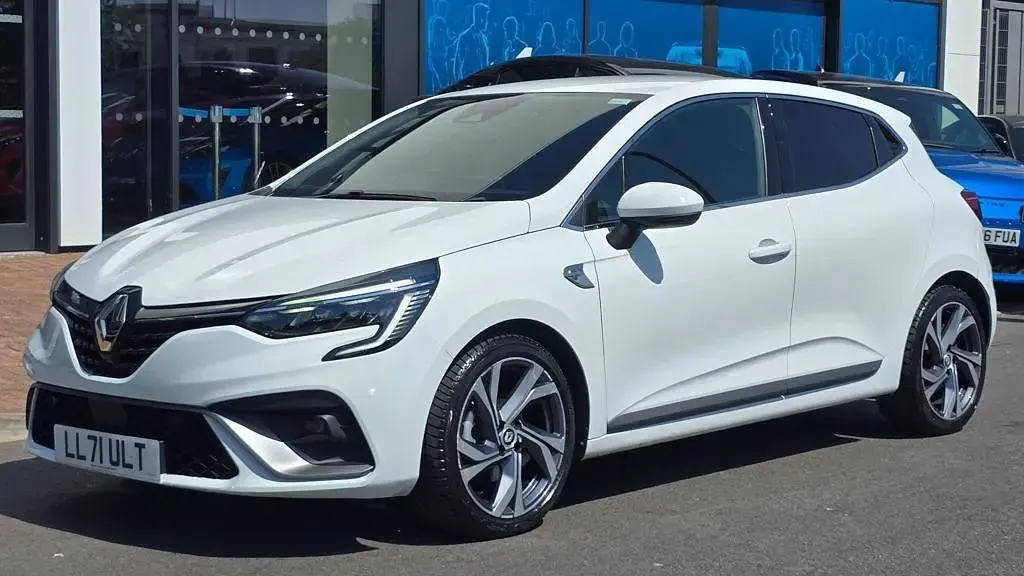 Used Renault Clio RS Line 140 HP (102 kW) 2021 White  Hatchback