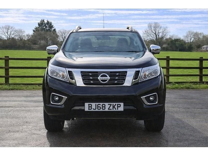 Used Nissan Navara Tekna 2018 Black Pickup