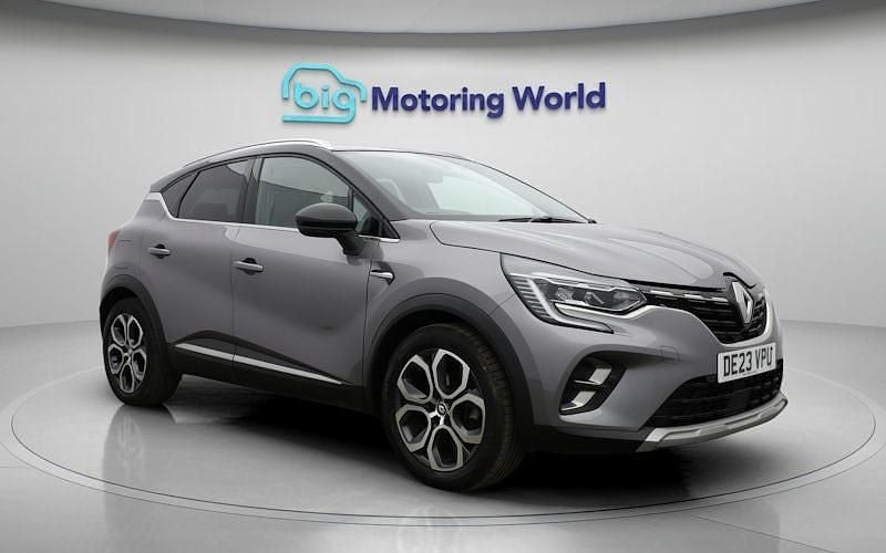 Used Renault Captur Techno 143 HP (105 kW) 2023 Grey/black SUV