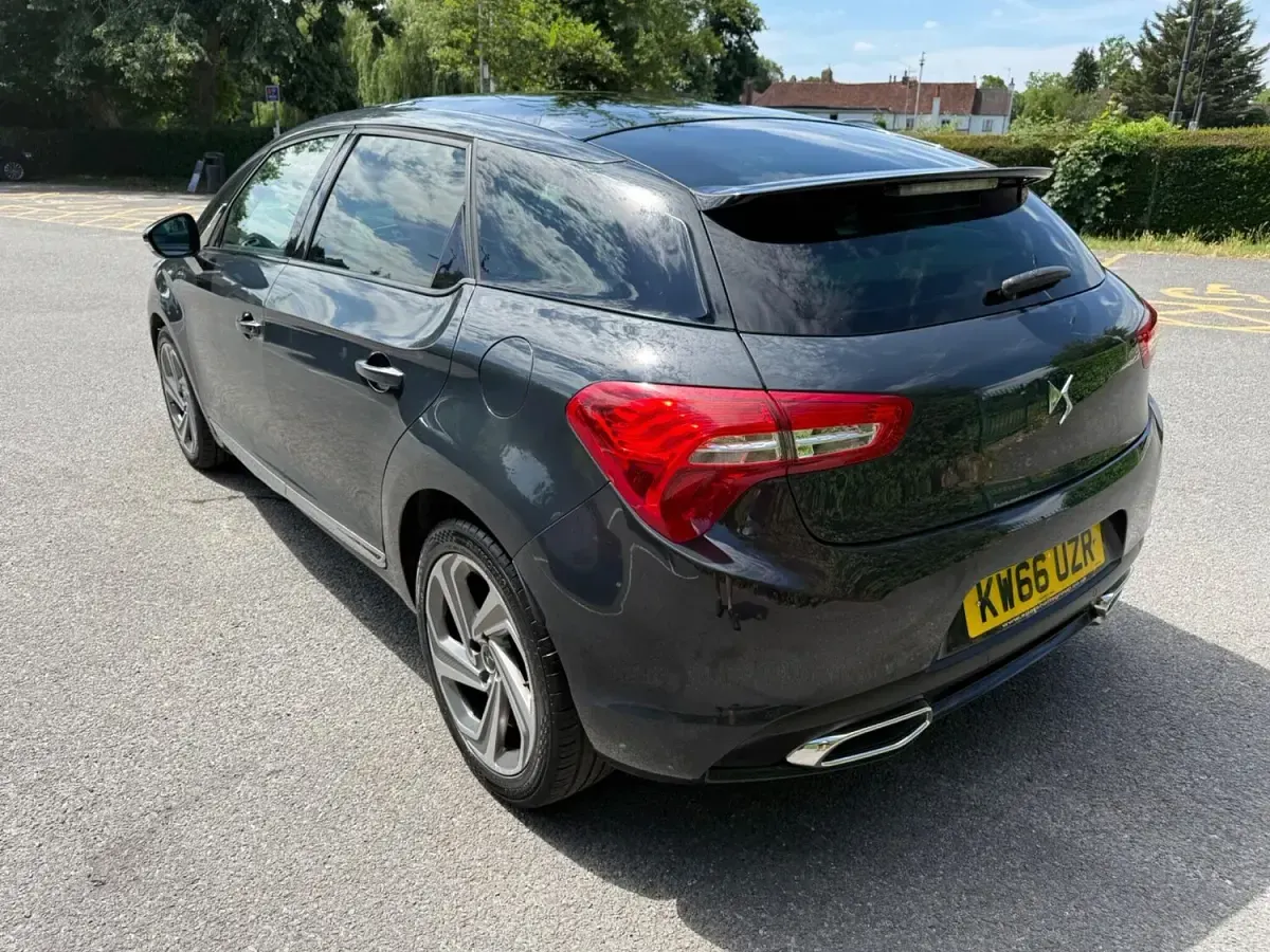 Used DS Automobiles DS5 Elegance 150 HP (110 kW) 2017 Grey Hatchback