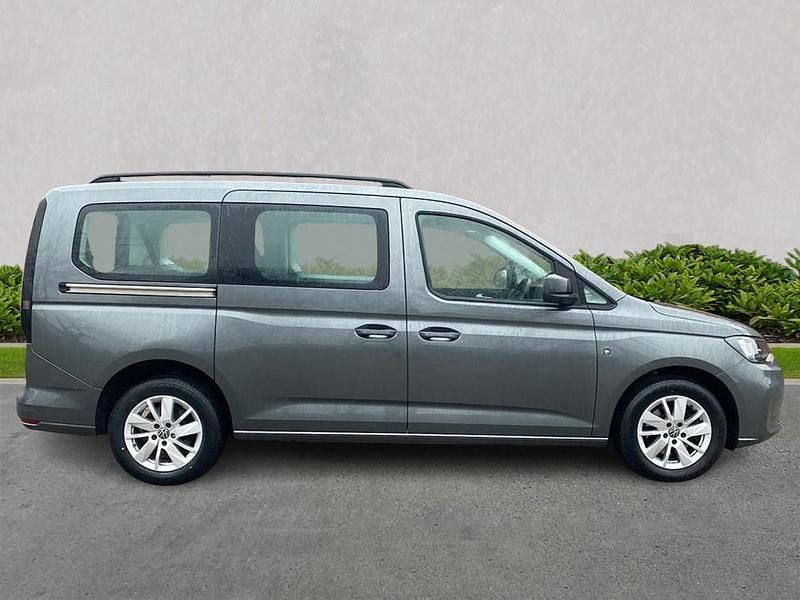 Used VW Caddy Maxi Life 122 HP (89 kW) 2022 Grey MPV