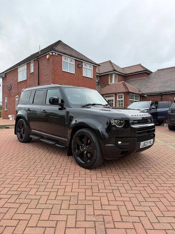 Usado Land Rover Defender HSE Dynamic 2023 Preto SUV