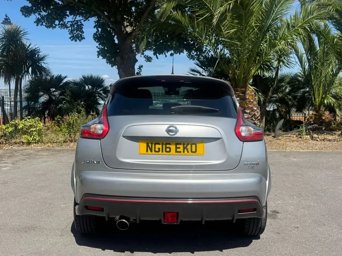 Used Nissan Juke Nismo RS 218 HP (160 kW) 2016 Silver SUV