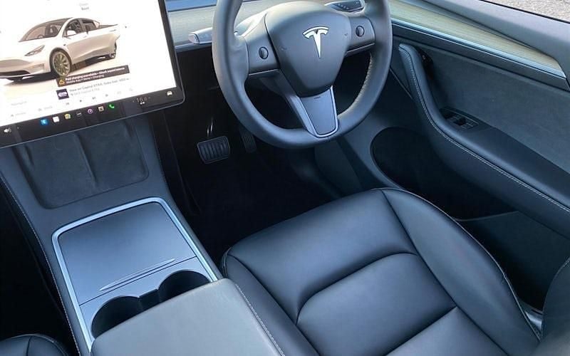 Used Tesla Model Y RWD 219 kW (299 HP) 2023 White SUV