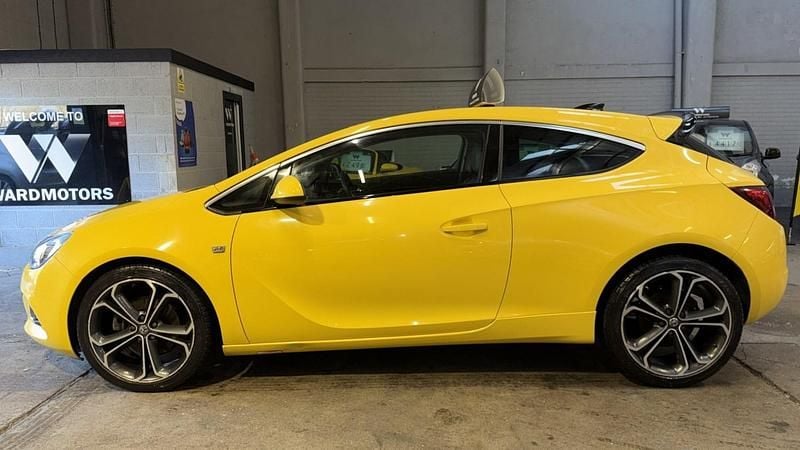 Used Vauxhall Astra GTC Edition 2015 Yellow Hatchback