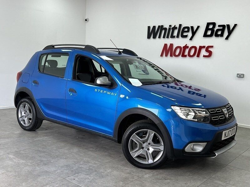 Blue Used 2017 Dacia Sandero Lauréate Hatchback | £6,990 (A bit pricey) - Image 1/4