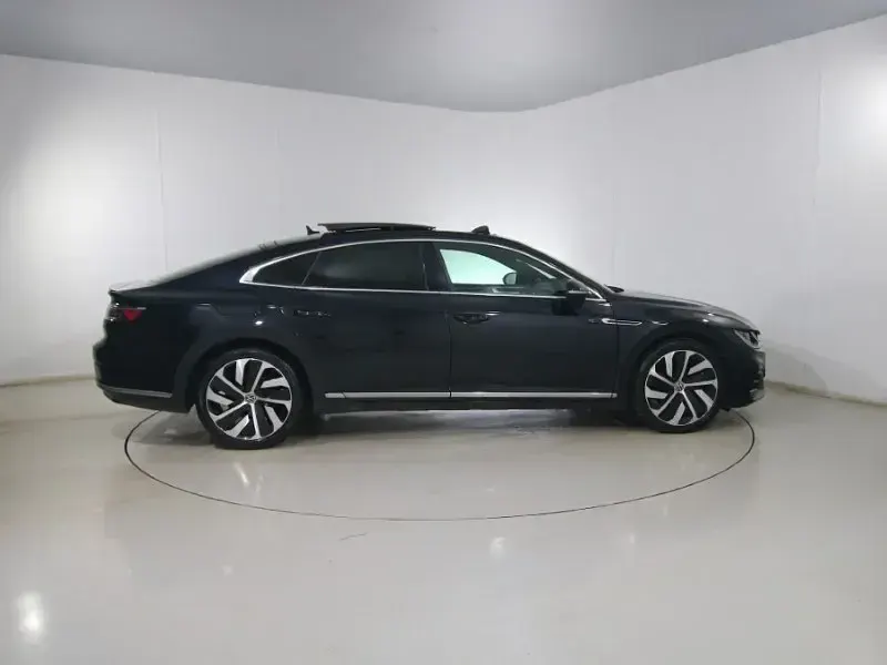 Usado VW Arteon R-line 190 HP (139 kW) 2021 Preto Citadino
