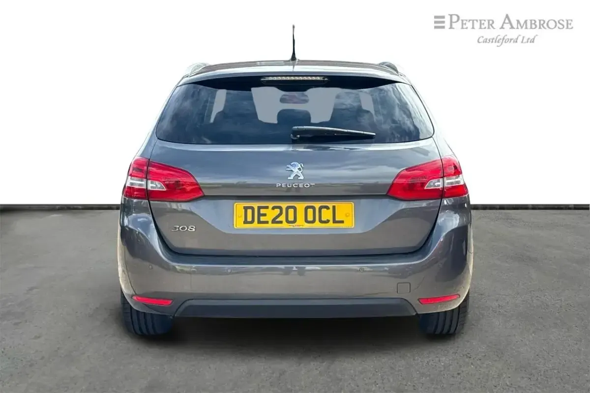 Used Peugeot 308 SW Allure 129 HP (94 kW) 2020 Grey Estate